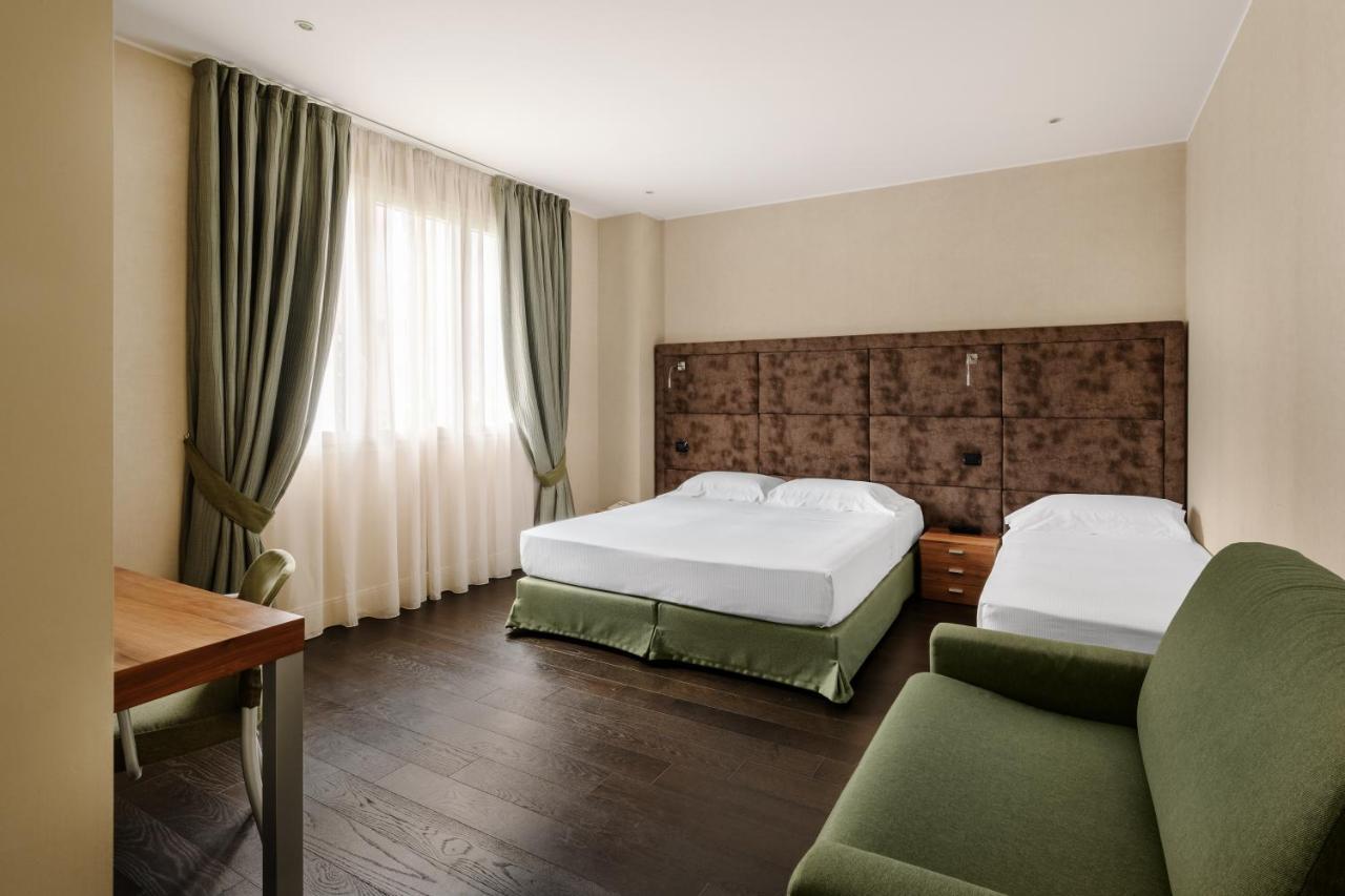 Hotel Cora Carate Brianza Eksteriør billede