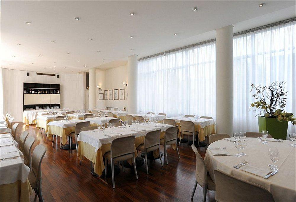 Hotel Cora Carate Brianza Eksteriør billede